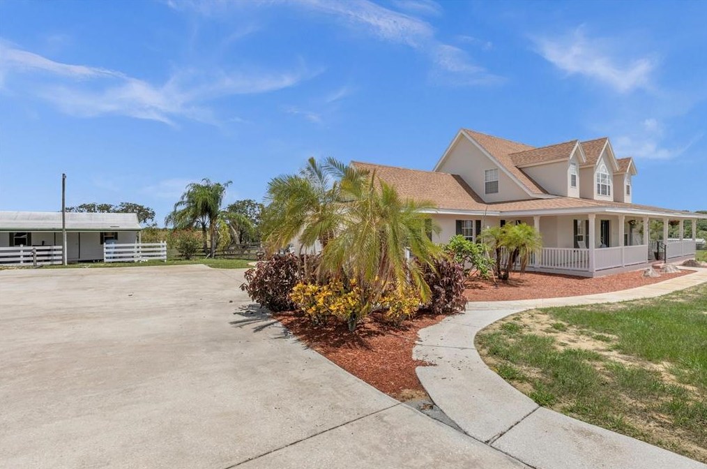 974 S Lake Starr Blvd, Lake Wales, FL 33898