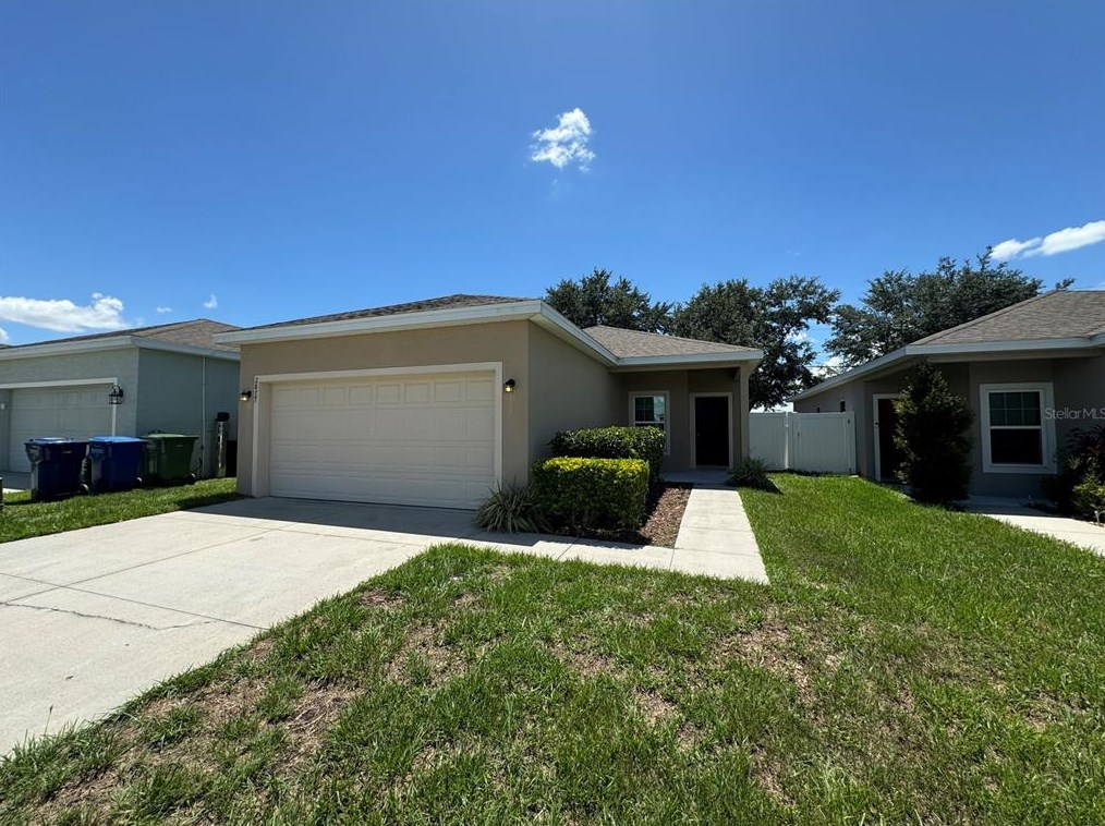 2877 Whispering Trails Dr, Winter Haven, FL 33884