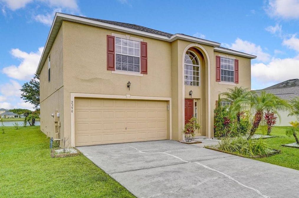 2390 Andrews Valley Dr, Kissimmee FL  34758-1709 exterior