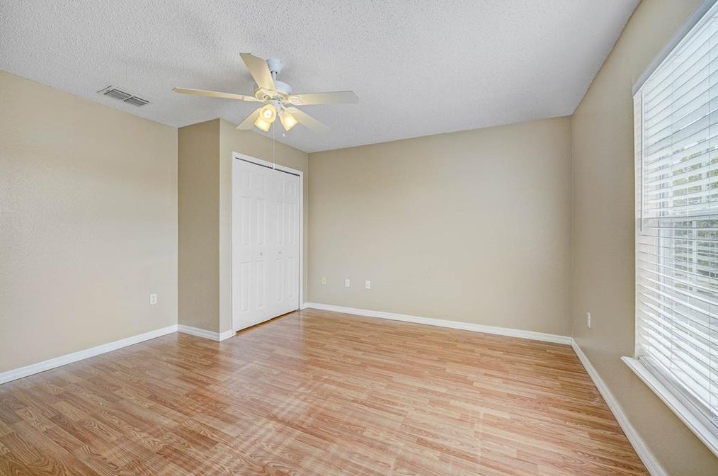 2390 Andrews Valley Dr, Kissimmee FL  34758-1709 exterior