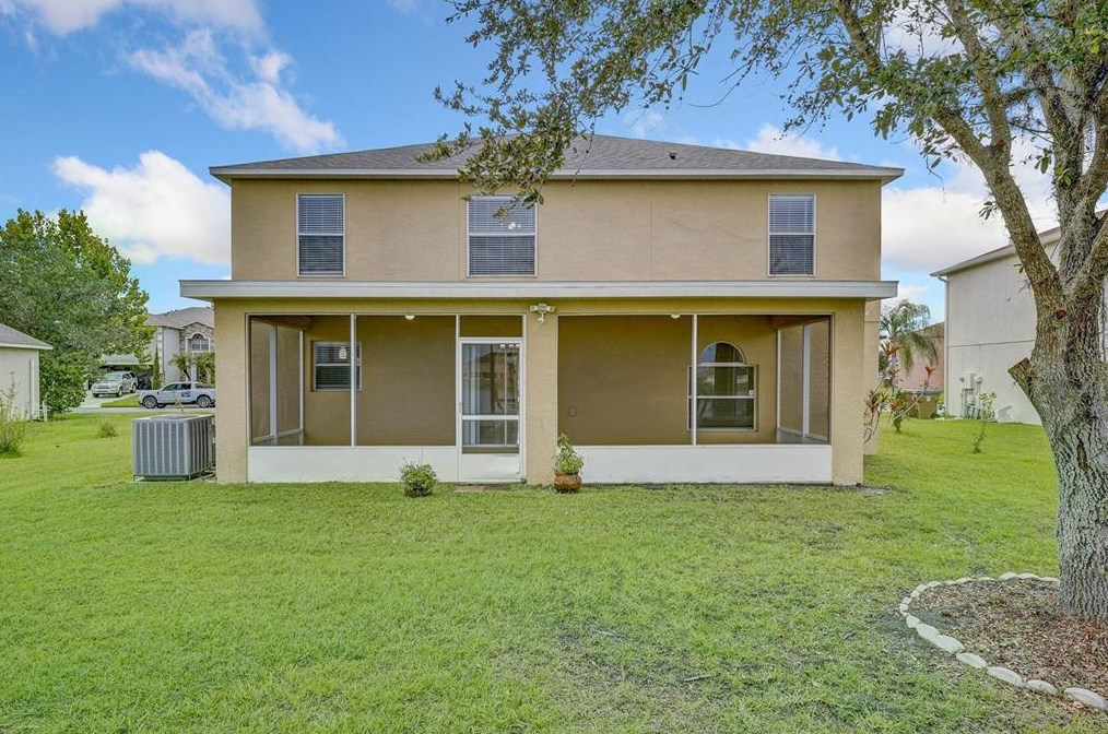 2390 Andrews Valley Dr, Kissimmee FL  34758-1709 exterior