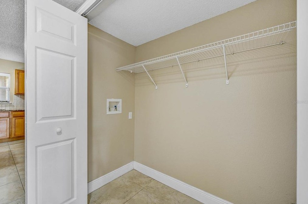 2390 Andrews Valley Dr, Kissimmee FL  34758-1709 exterior