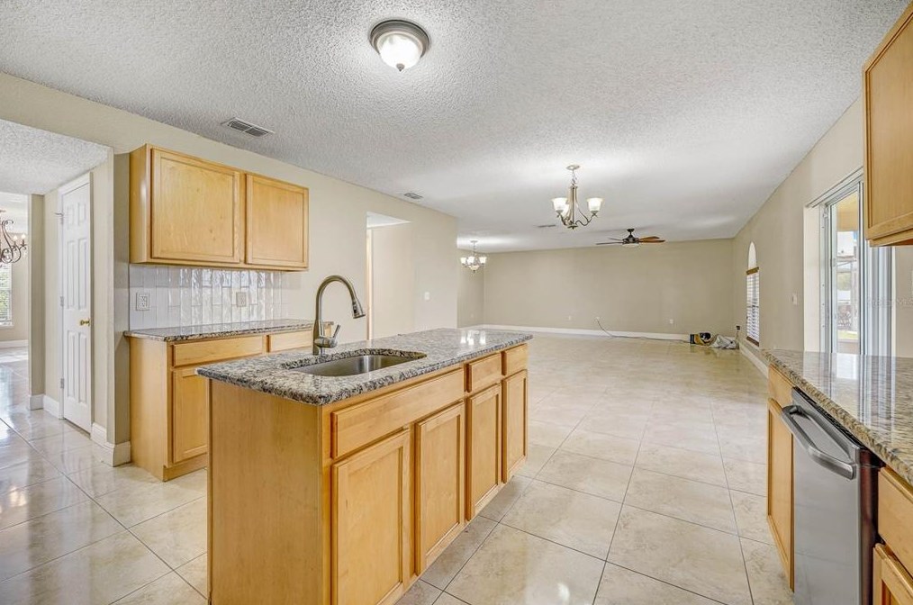 2390 Andrews Valley Dr, Kissimmee FL  34758-1709 exterior