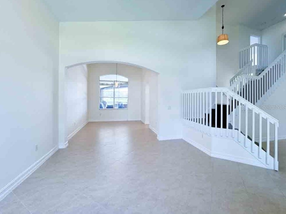 1221 Castleport Rd, Winter Garden FL  34787-4645 exterior