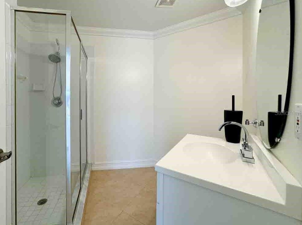1221 Castleport Rd, Winter Garden FL  34787-4645 exterior