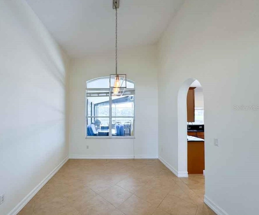 1221 Castleport Rd, Winter Garden FL  34787-4645 exterior