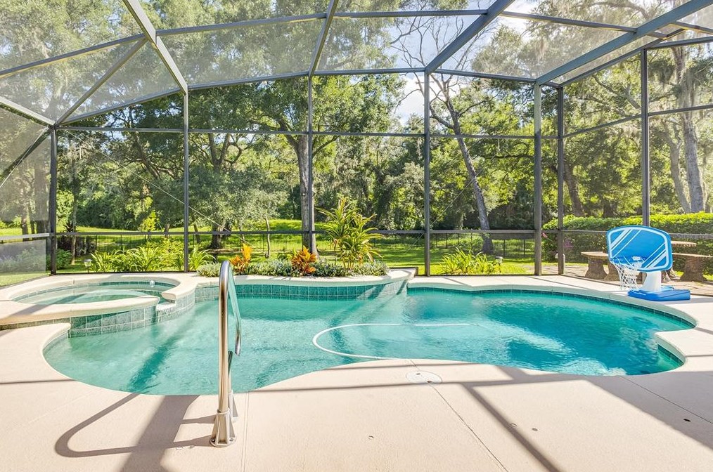 607 Gulf Land Dr, Apopka, FL 32712