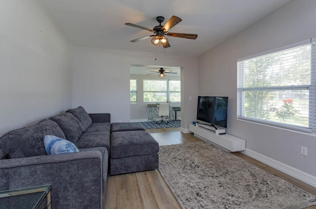 2721 Illinois St, Orlando FL  32803-3656 exterior