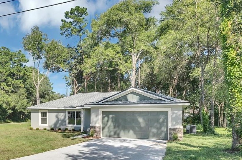 1774 W Dock Pl, Dunnellon, FL 34434