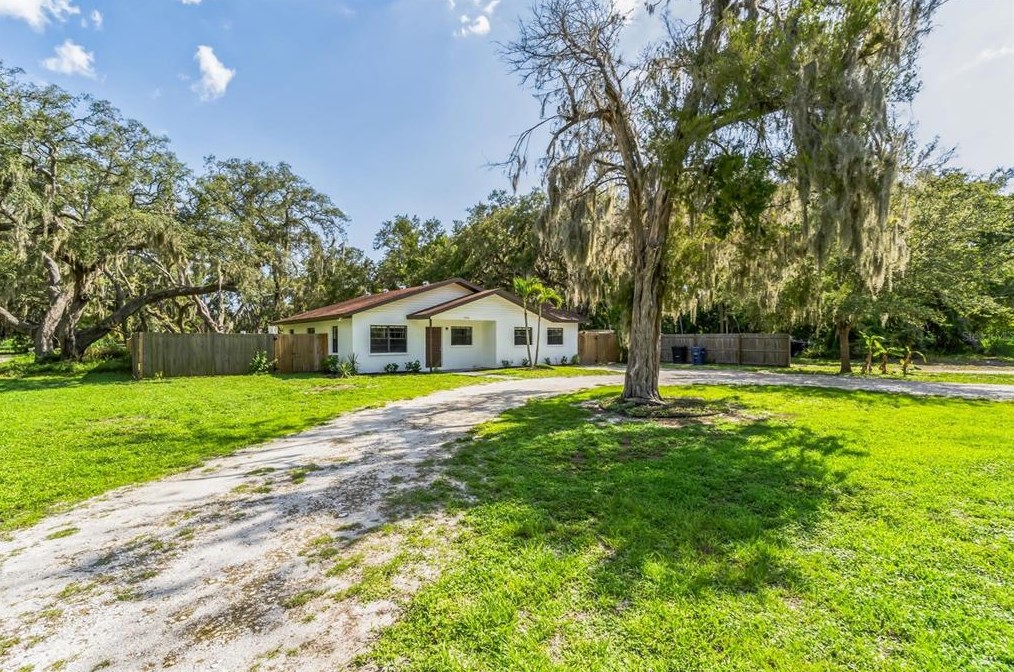 4146 42nd St, Sarasota, FL 34235