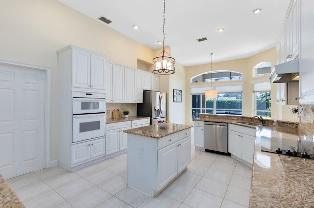 1153 Waldorf Ct, Casselberry, FL 32708