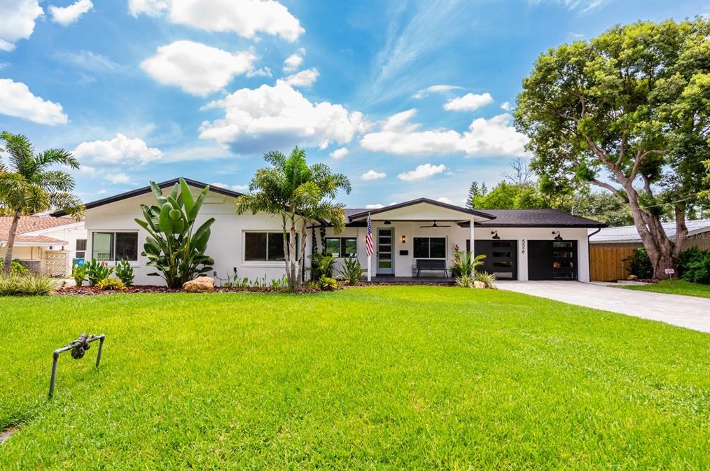 526 Lake Faith Cir, Maitland, FL 32751