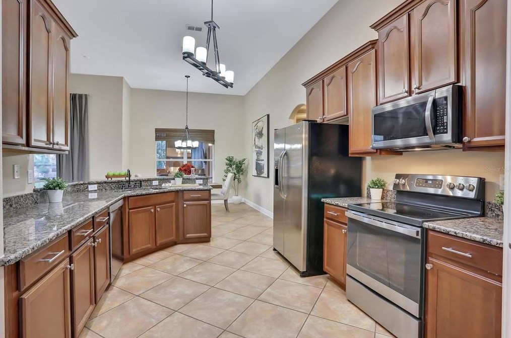 2421 Northumbria Dr, Sanford FL  32771-6494 exterior