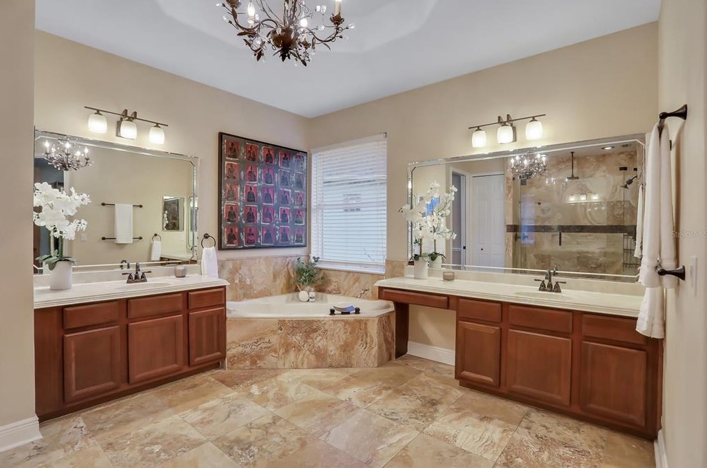 2421 Northumbria Dr, Sanford FL  32771-6494 exterior