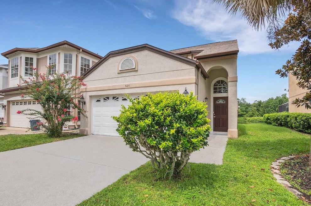 924 S Lake Sterling Ct, Casselberry, FL 32707