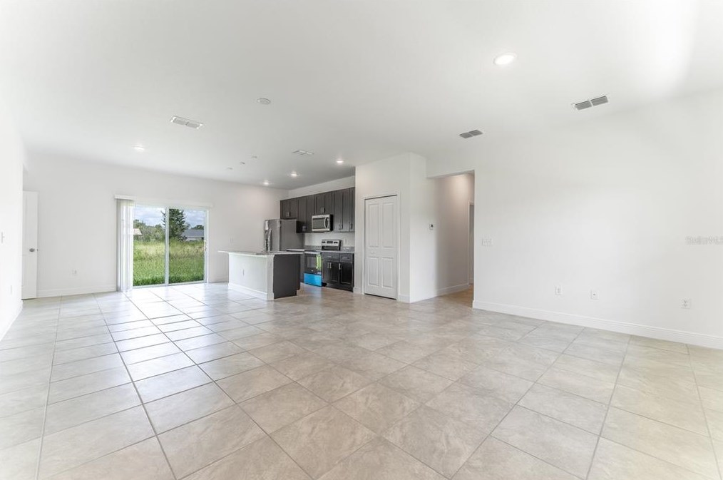 10923 N Robert Dean Way, Dunnellon, FL 34434