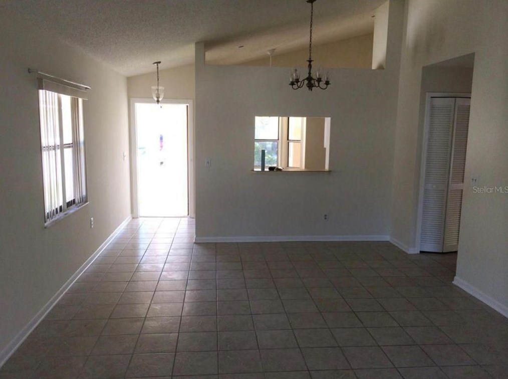 4352 Sandhurst Dr, Orlando, FL 32817