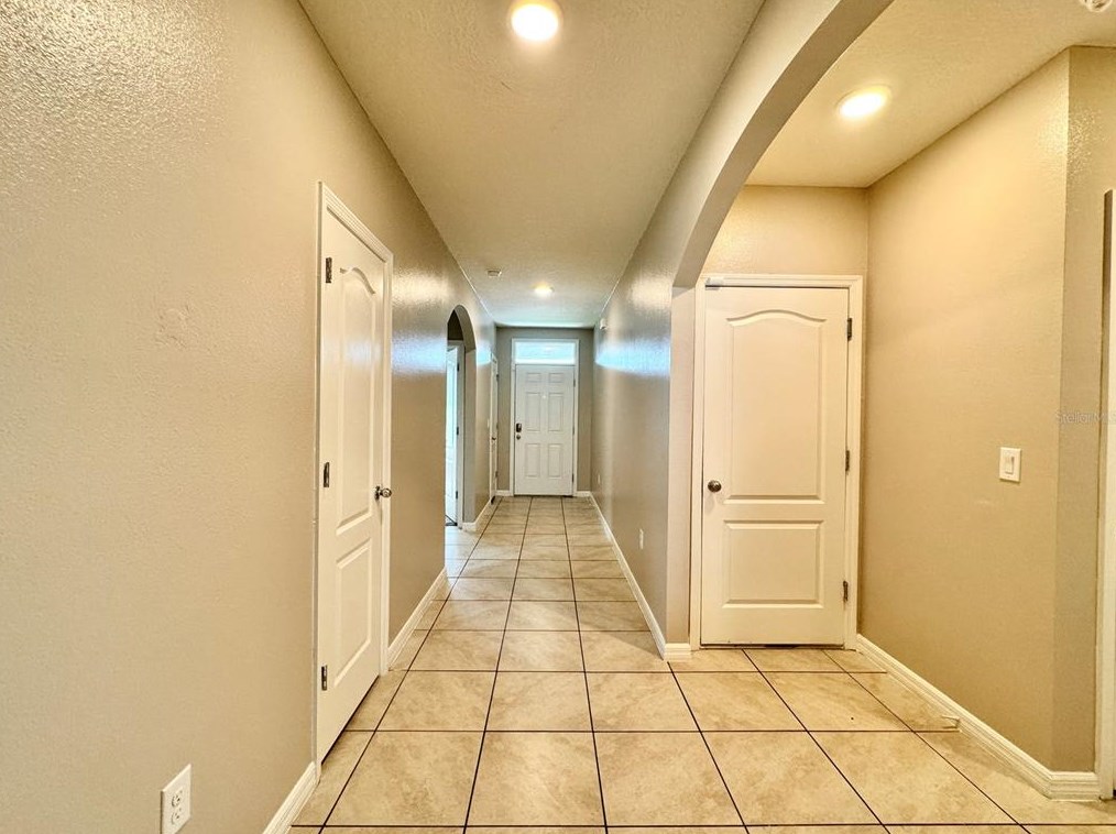167 Fall Glo Rd, Winter Haven, FL 33880