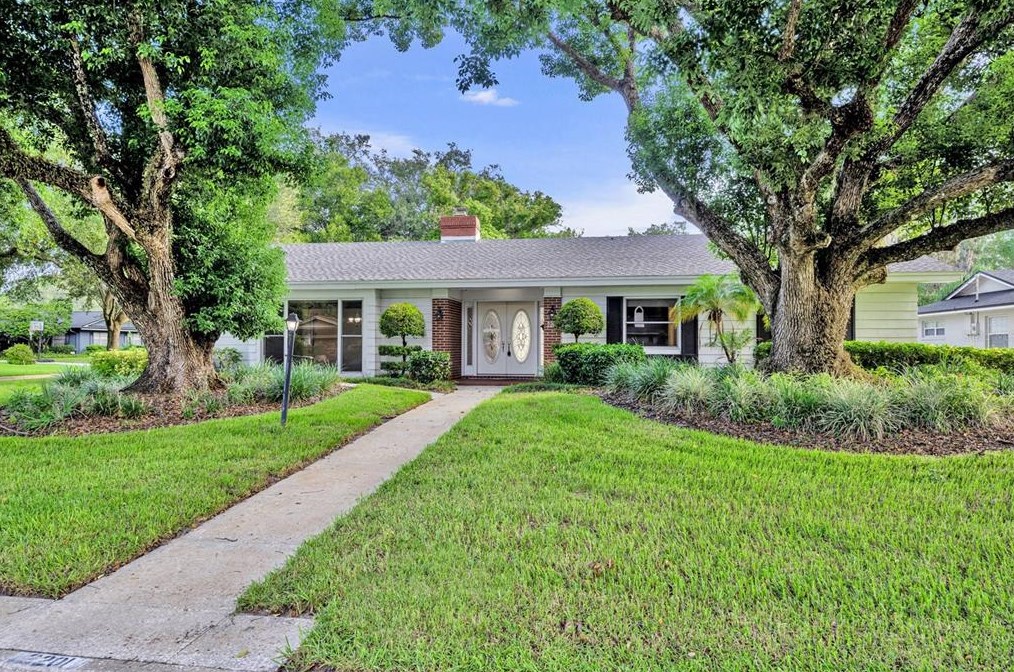 2201 Deloraine Trail, Maitland, FL 32751