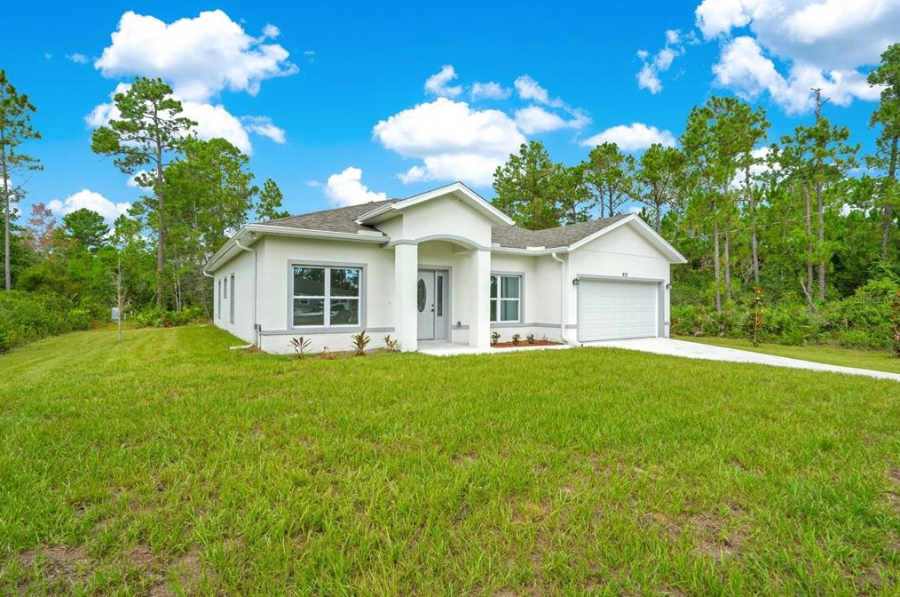 910 11th Ave, Deland, FL 32724