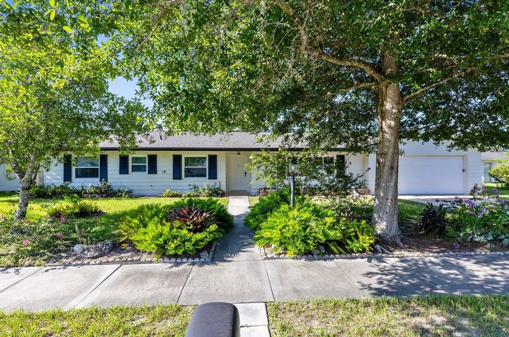 309 Idyllwilde Dr, Sanford, FL 32771-3638