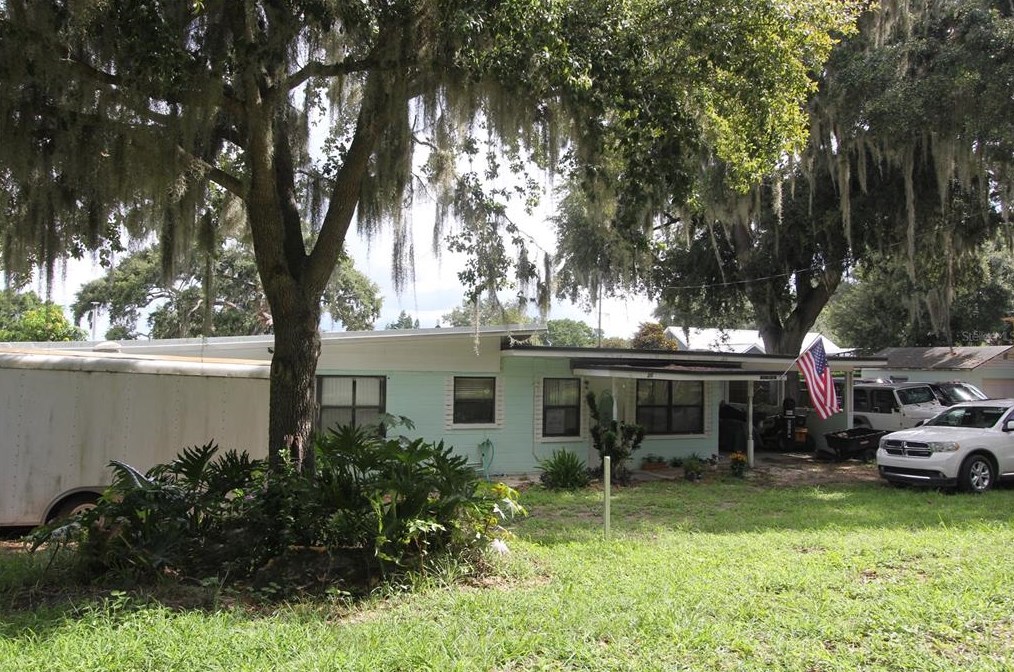 20 W Vick Ave, Oakland, FL 34760