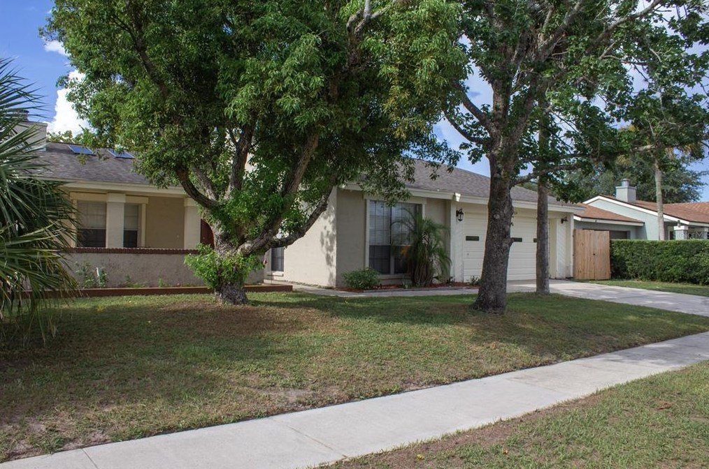 1324 Ave De Los Toros, Casselberry, FL 32708