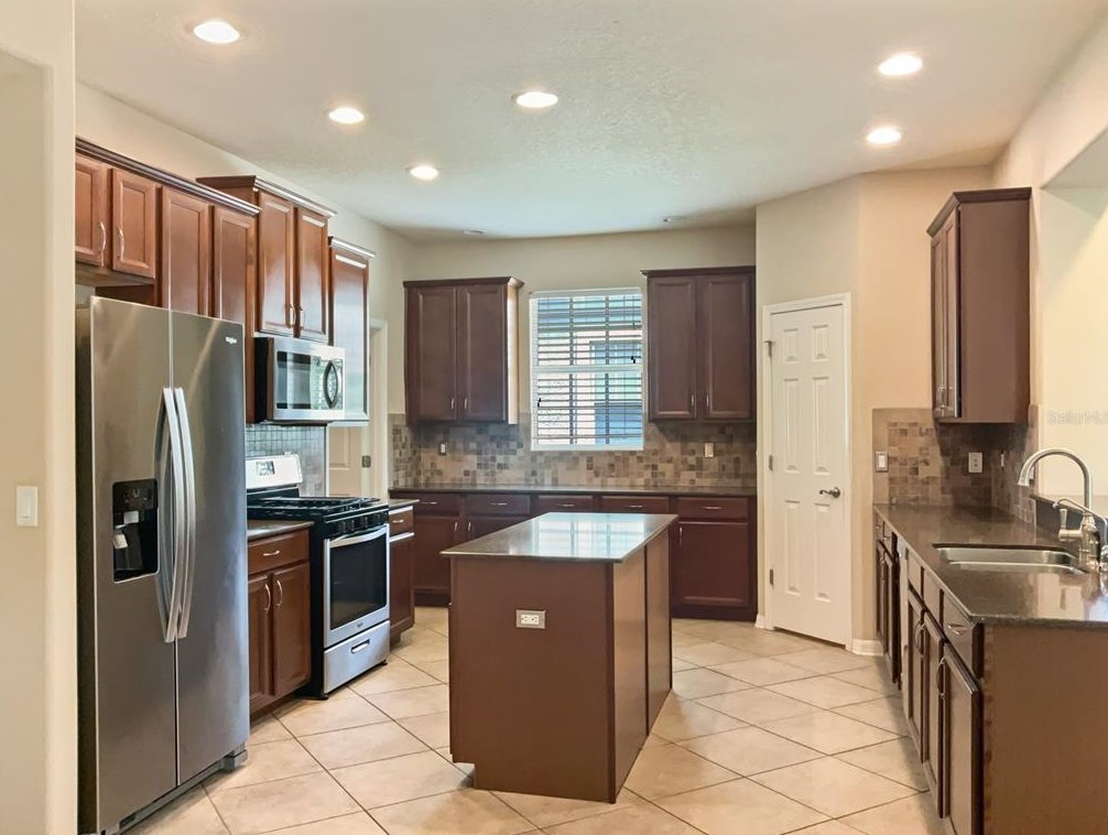 5922 Palmettoside St, Lithia, FL 33547
