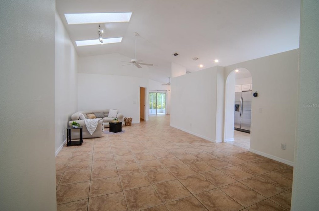 433 Fieldstream Blvd, Orlando, FL 32825-7204