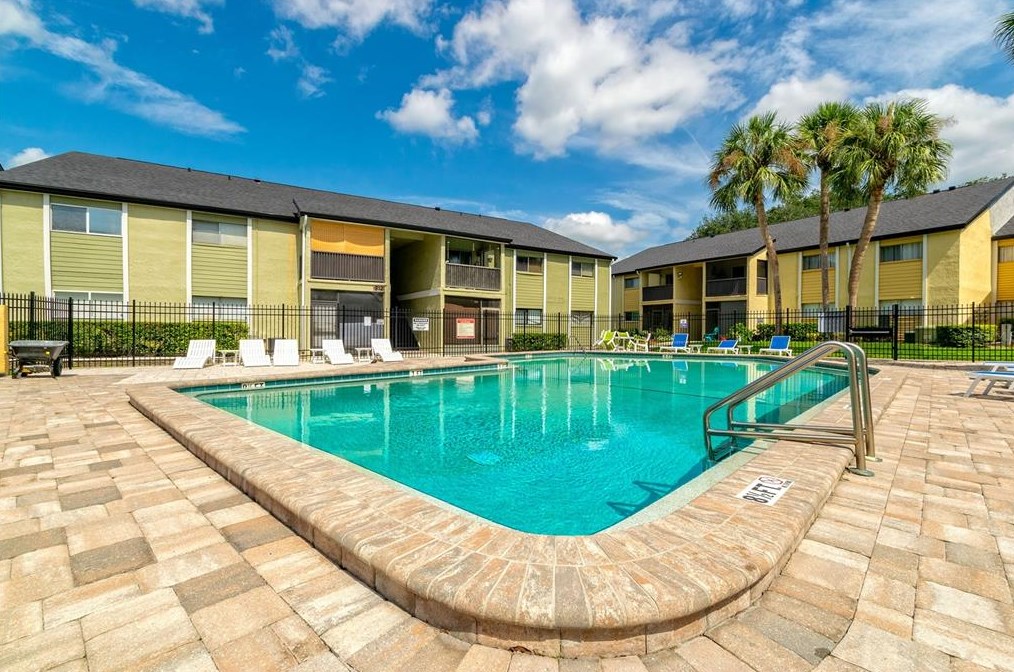 912 Lake Destiny Rd #d, Altamonte Springs, FL 32714
