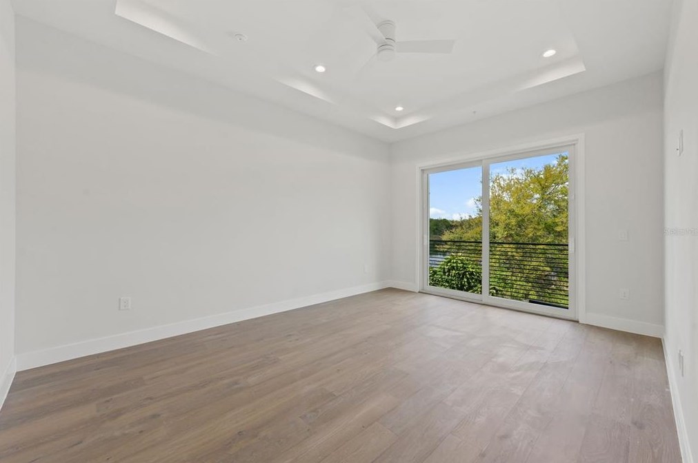 1915 Lakemont Ave, Winter Park FL 32792-3214 exterior