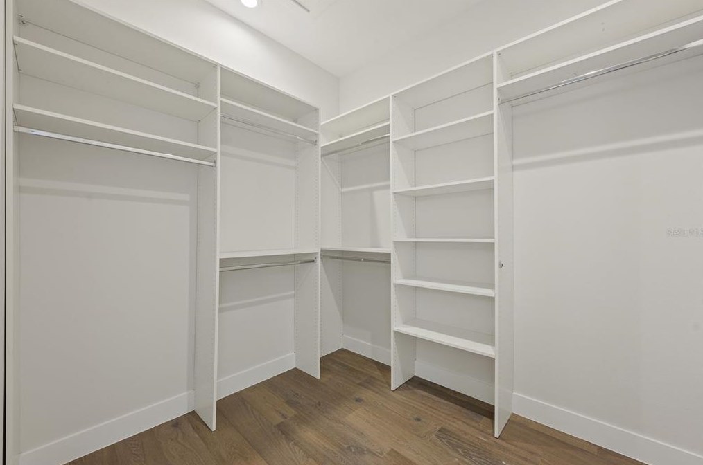 1915 Lakemont Ave, Winter Park FL 32792-3214 exterior