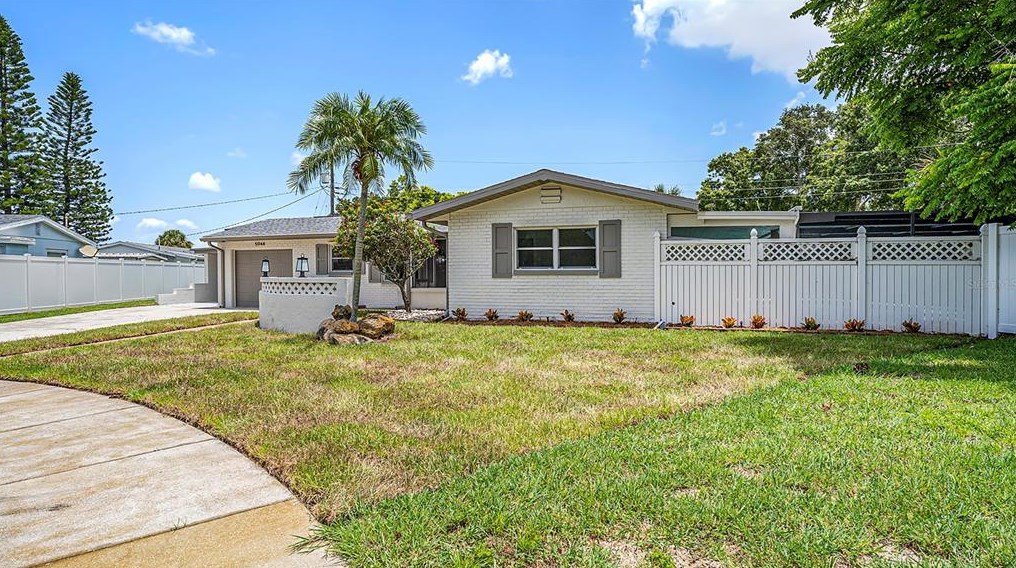 5944 32nd Ave, Saint Petersburg, FL 33710-1808