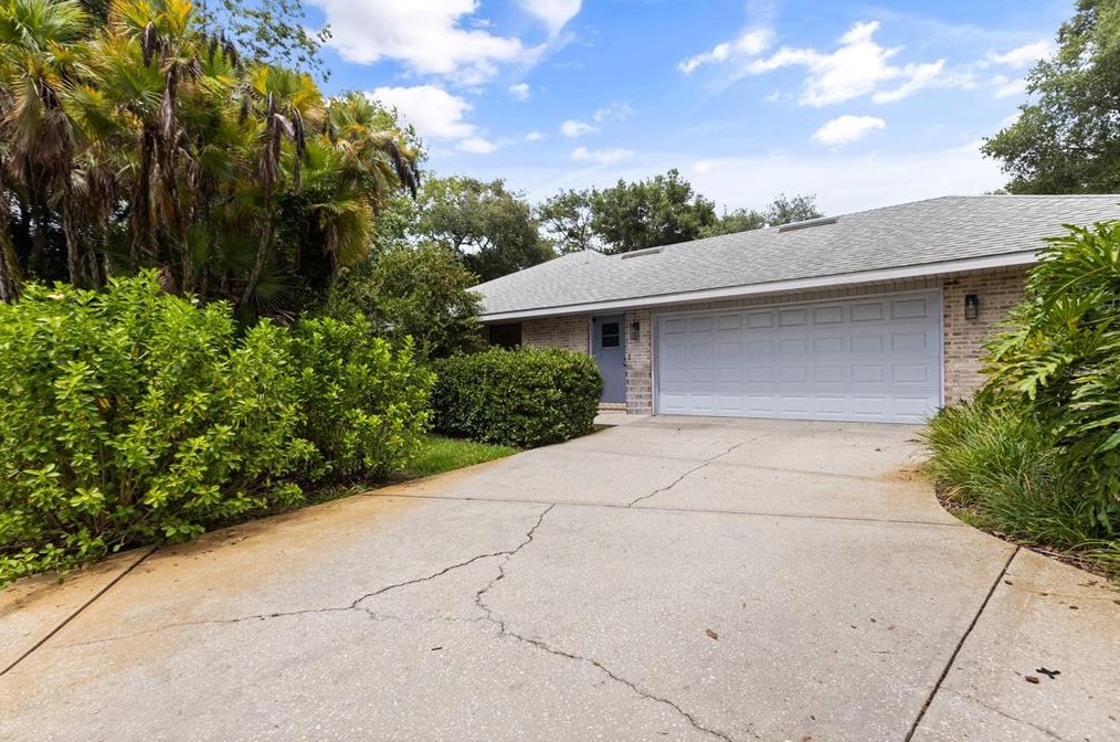 1405 Skyridge Dr, Deland, FL 32724