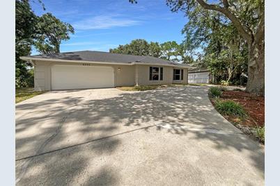 6245 Bonaventure Court, Sarasota, FL 34243 - Photo 1