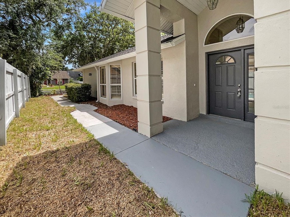 6245 Bonaventure Ct, Sarasota, FL 34243-4808
