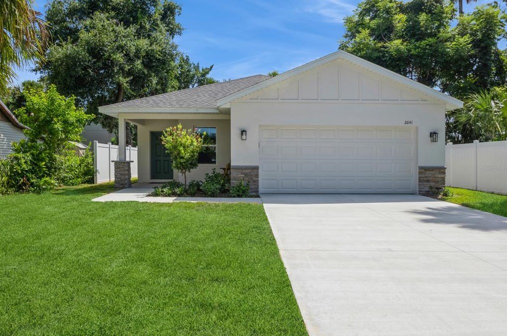 2641 Belmont Ave, New Smyrna, FL 32168