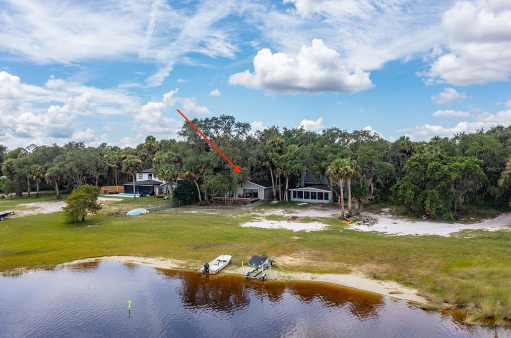 2462 Fort Lane Rd, Geneva, FL 32732