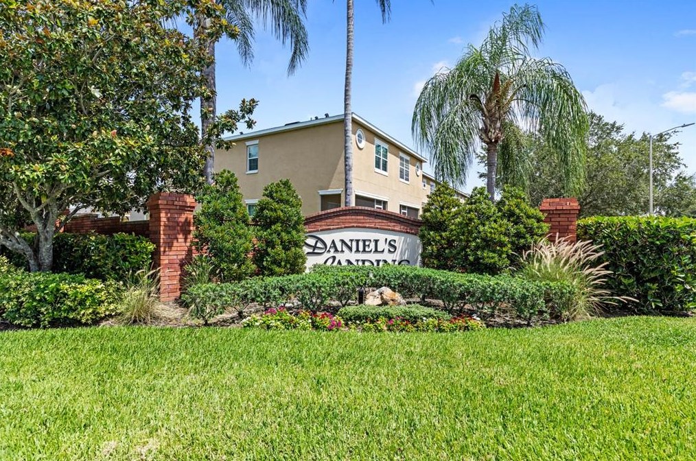 13220 Daniels Landing Cir, Winter Garden FL  34787-4394 exterior