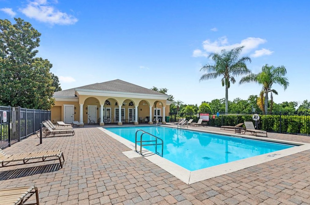 13220 Daniels Landing Cir, Winter Garden FL  34787-4394 exterior