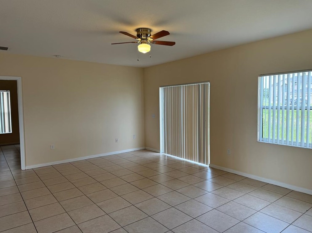 818 Fraser Dr, Kissimmee, FL 34759