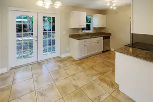 4185 Barracuda Dr SE, Saint Petersburg, FL 33705 - Photo 12