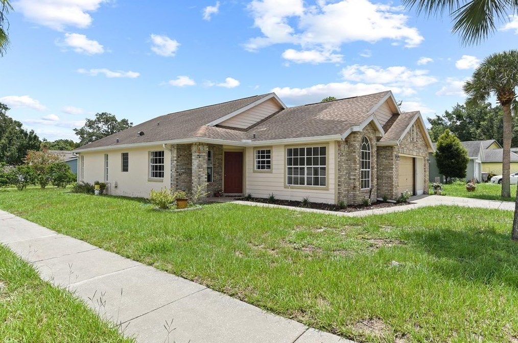 1255 Whispering Winds Ct, Apopka, FL 32703