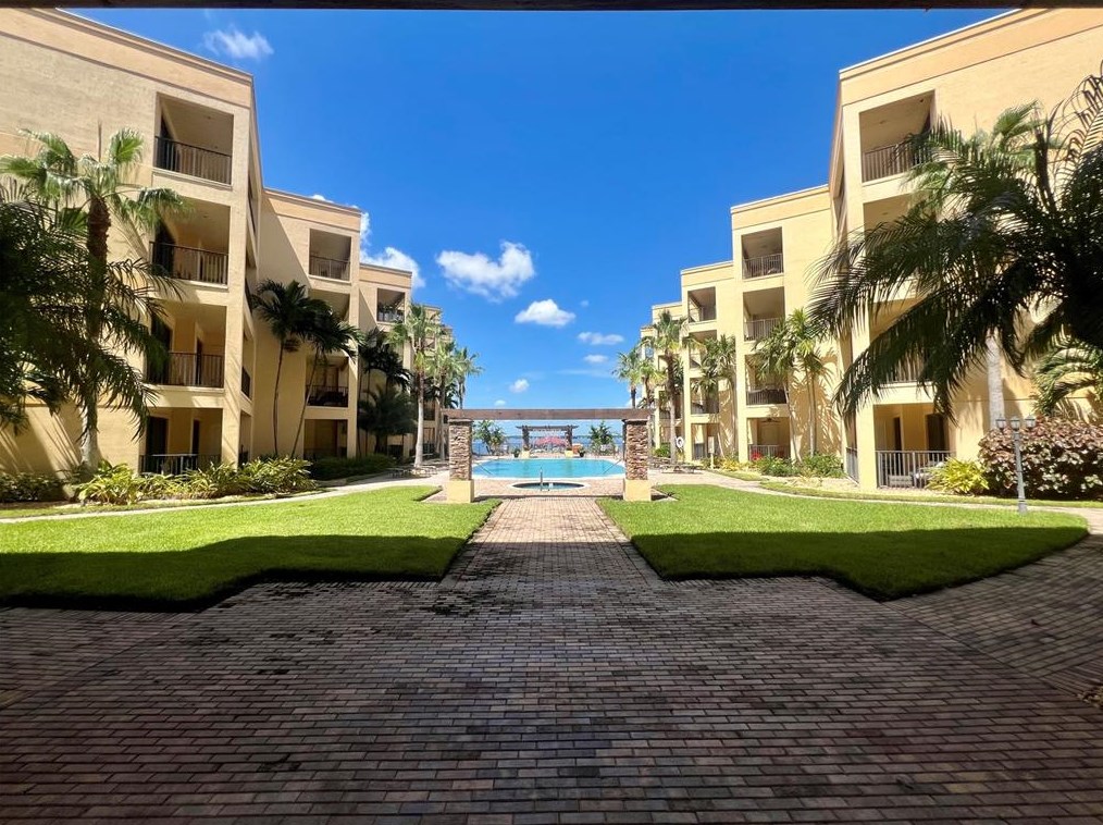 2351 Lakeview Dr #315, Sebring, FL 33870