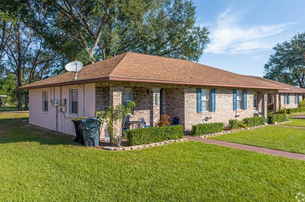 3112 Woodhill Rd, Winter Haven, FL 33881