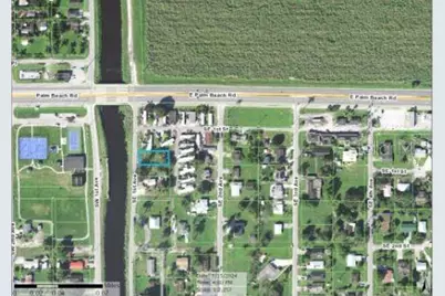 205 SE 1st Avenue, South Bay, FL 33493 - Photo 4