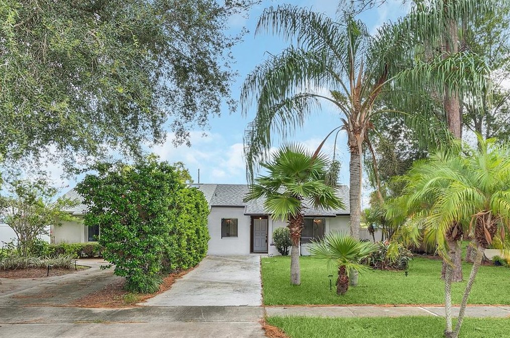 5979 Brown Bark Dr, Orlando, FL 32822-1757