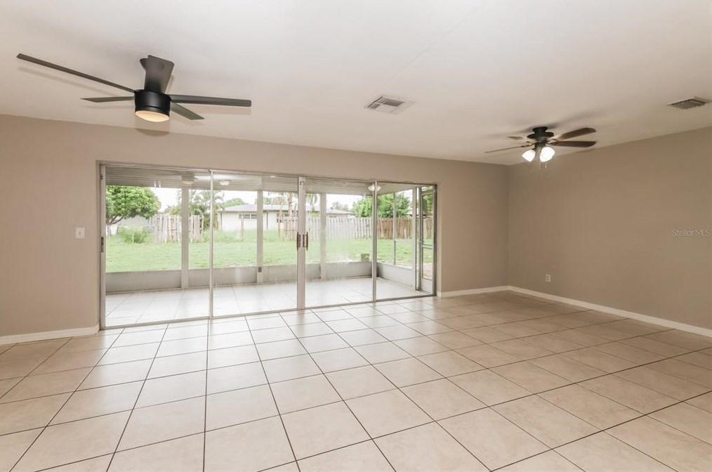 2705 Se 17th Pl, Cape Coral, FL 33904