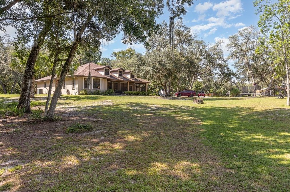 655 Tabatha Dr, Osteen, FL 32764