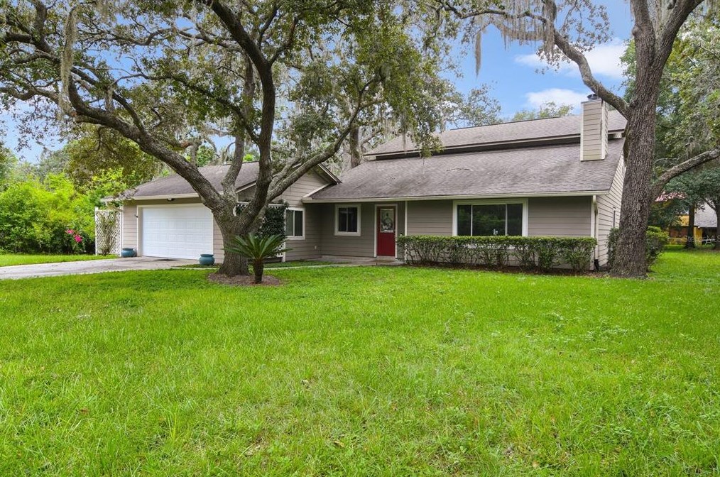 2261 Charlotte Dr, Longwood, FL 32779